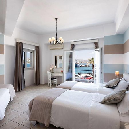 Hotel Oasis Парікія Екстер'єр фото